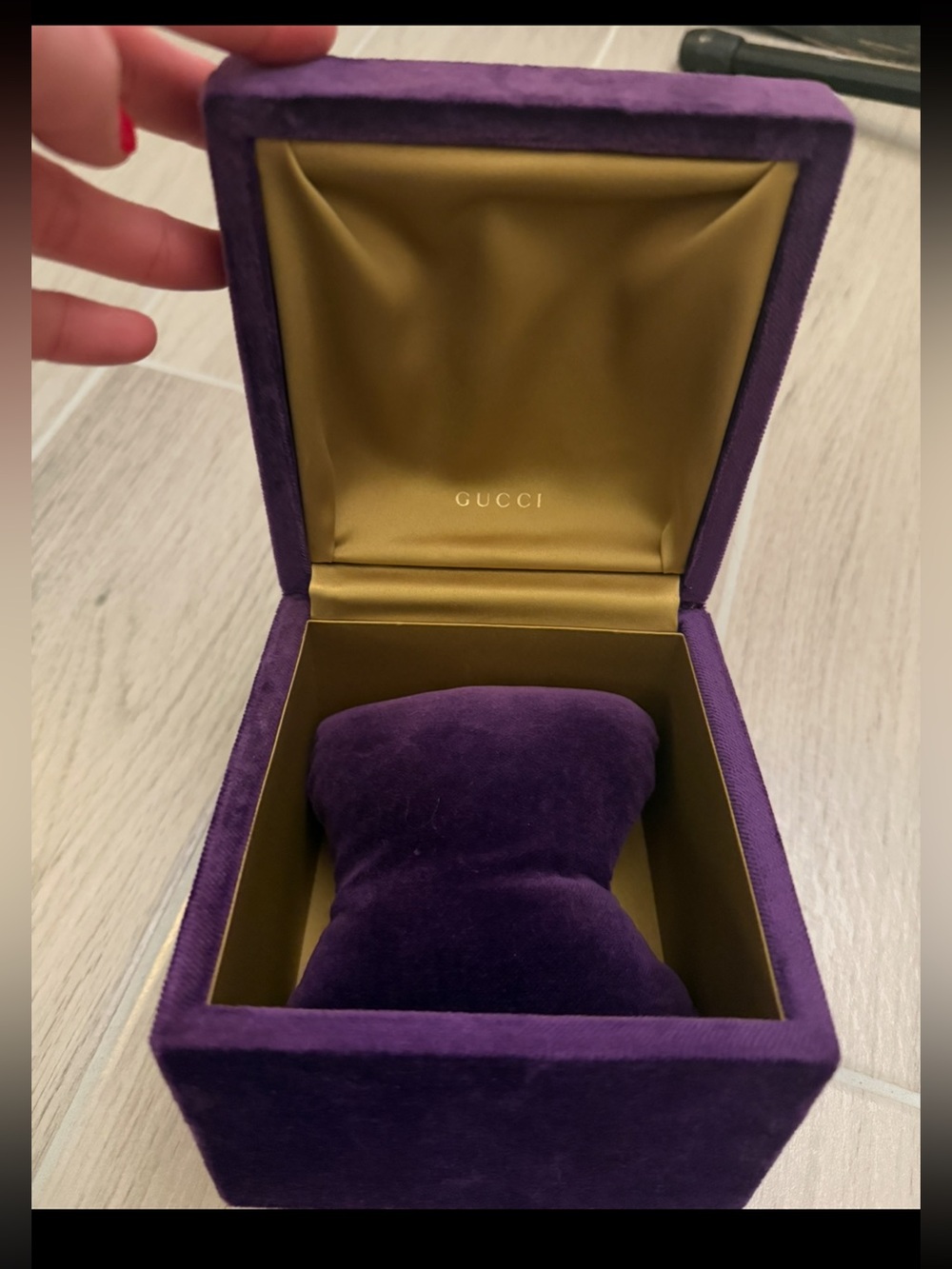 Gucci Purple and Gold Velvet Watch Box